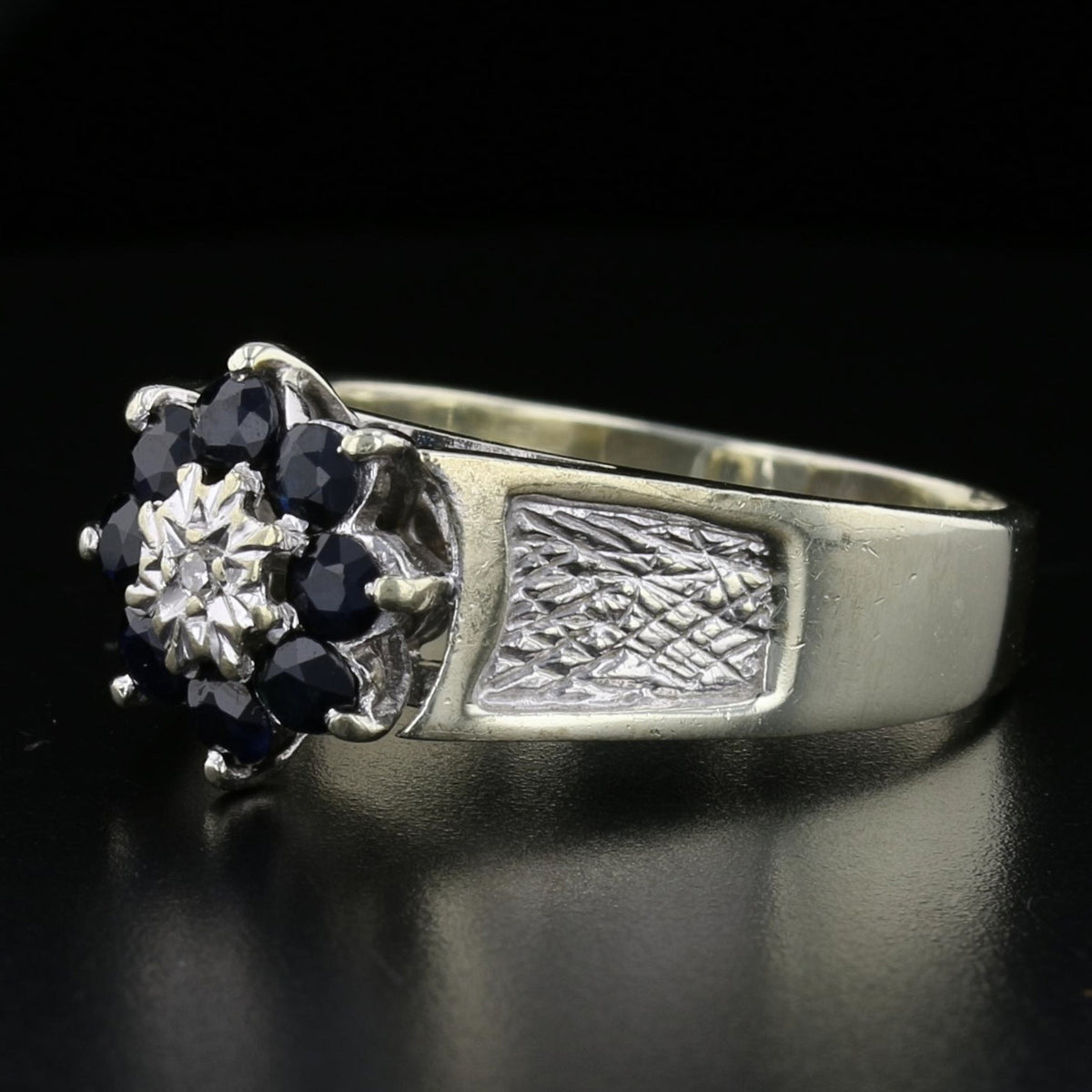 Vintage Sapphire Diamond Ring White Gold
