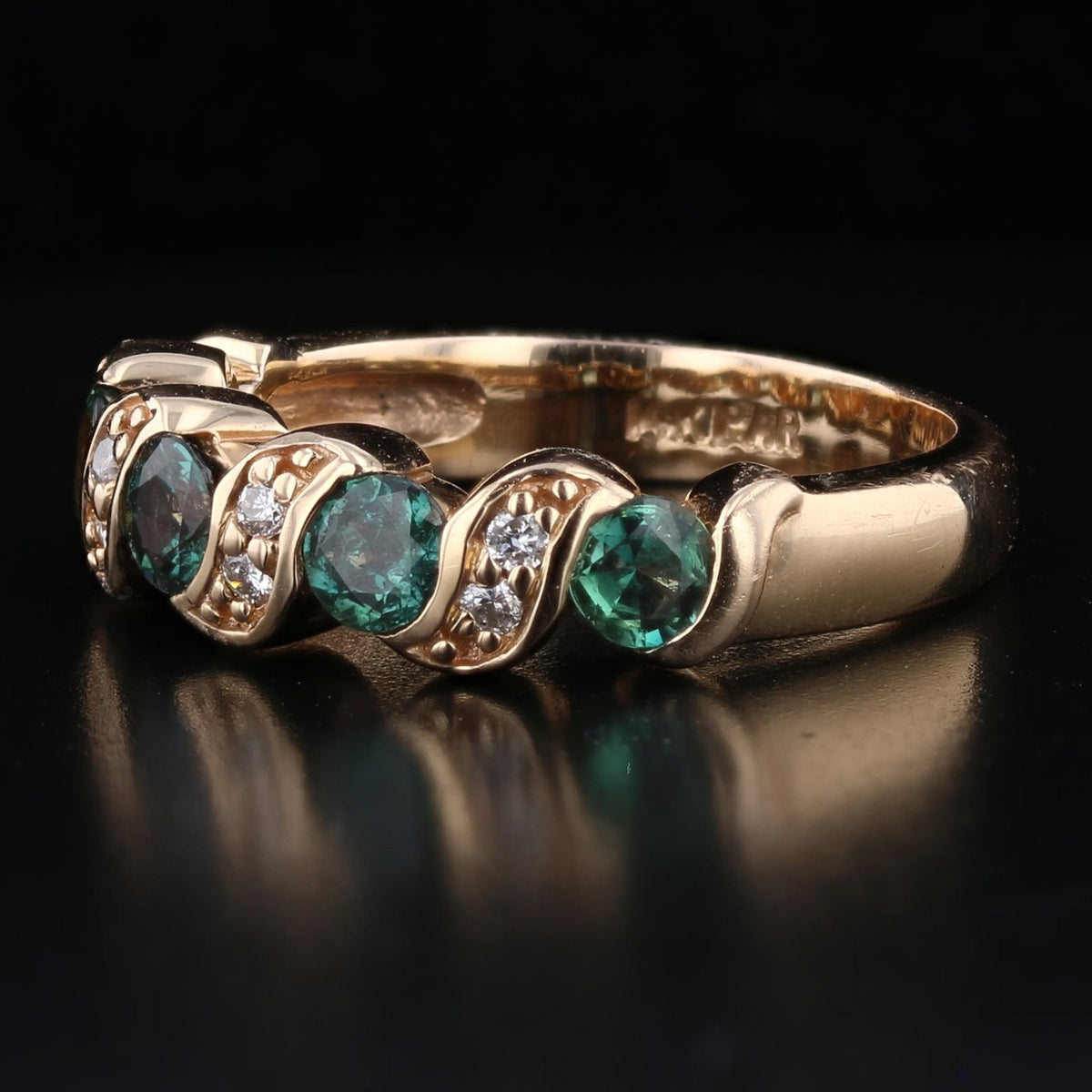 Sophisticated Alexandrite and Diamond Rose Gold Band