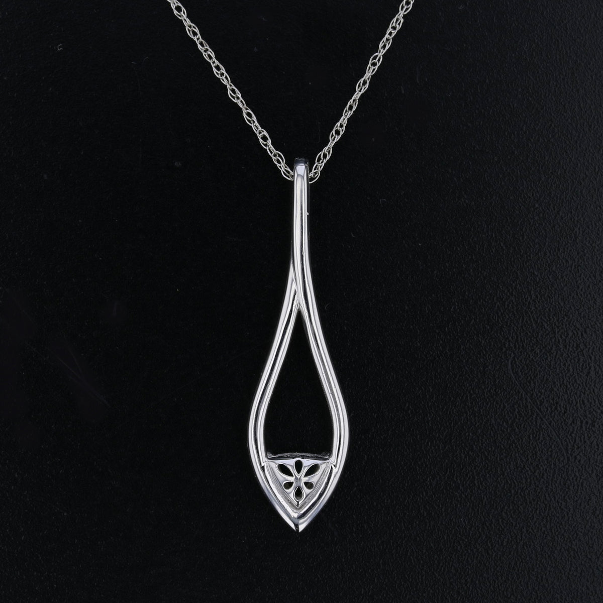 Elegant Alexandrite and Diamond Necklace