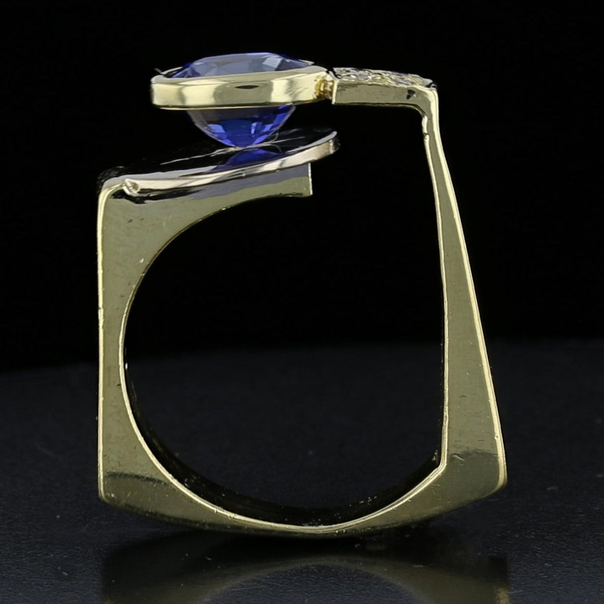 Sapphire Diamond Unique Ring   893510