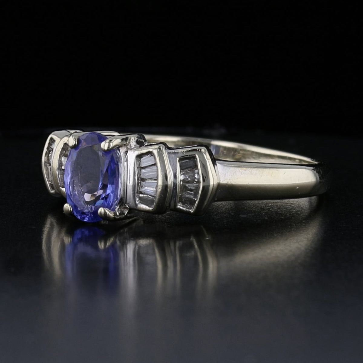 Vintage Tanzanite & Diamond Ring