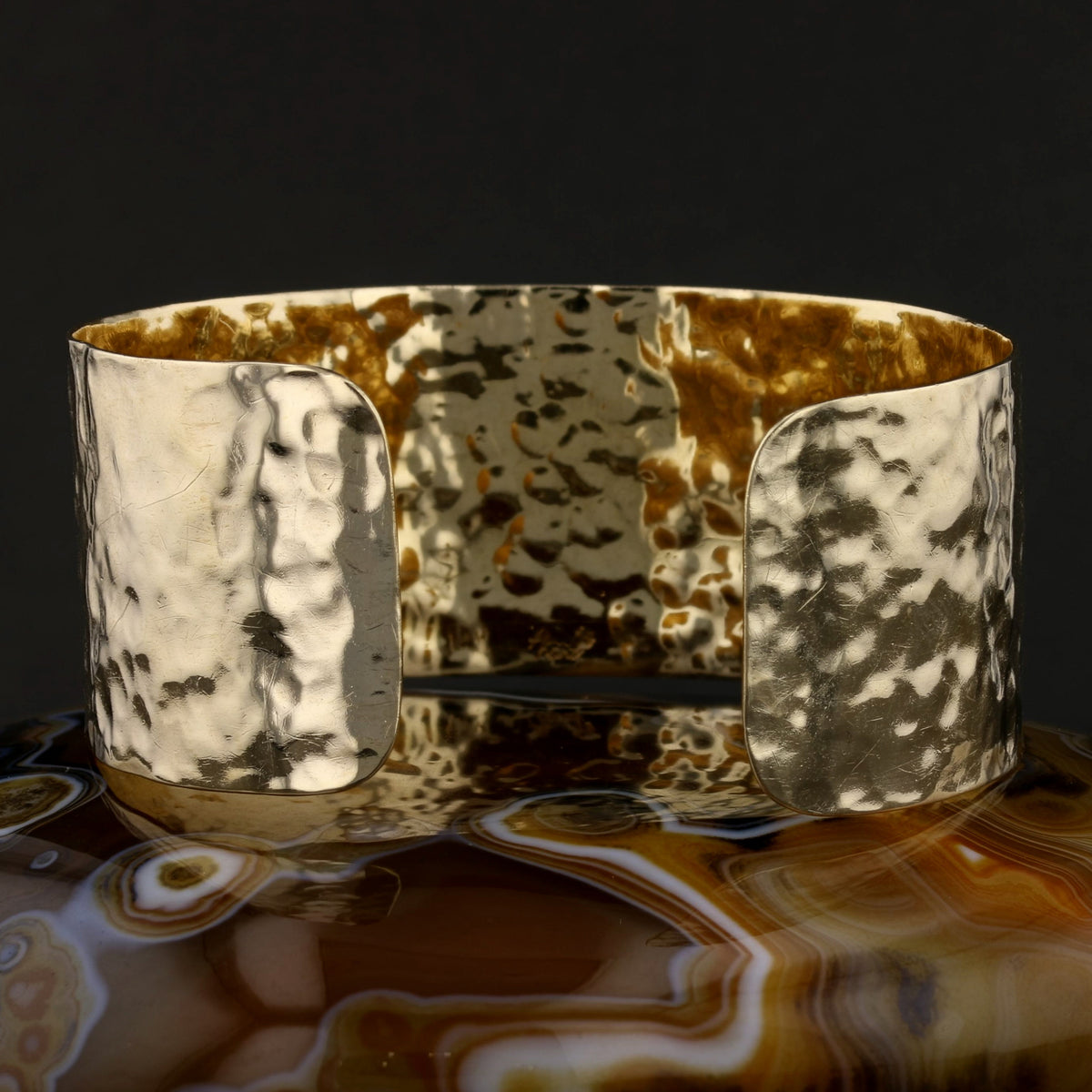 1.1" Hammered Bracelet   893572