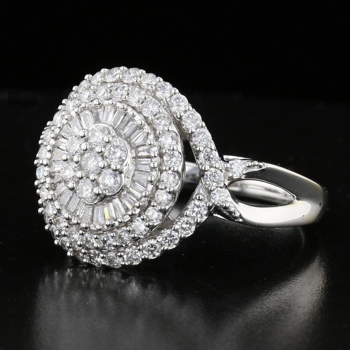 Vintage Diamond Halo Ring in White Gold
