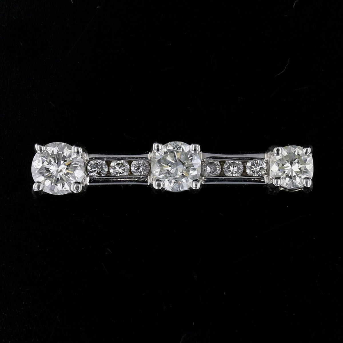 Diamond Pendant   893654