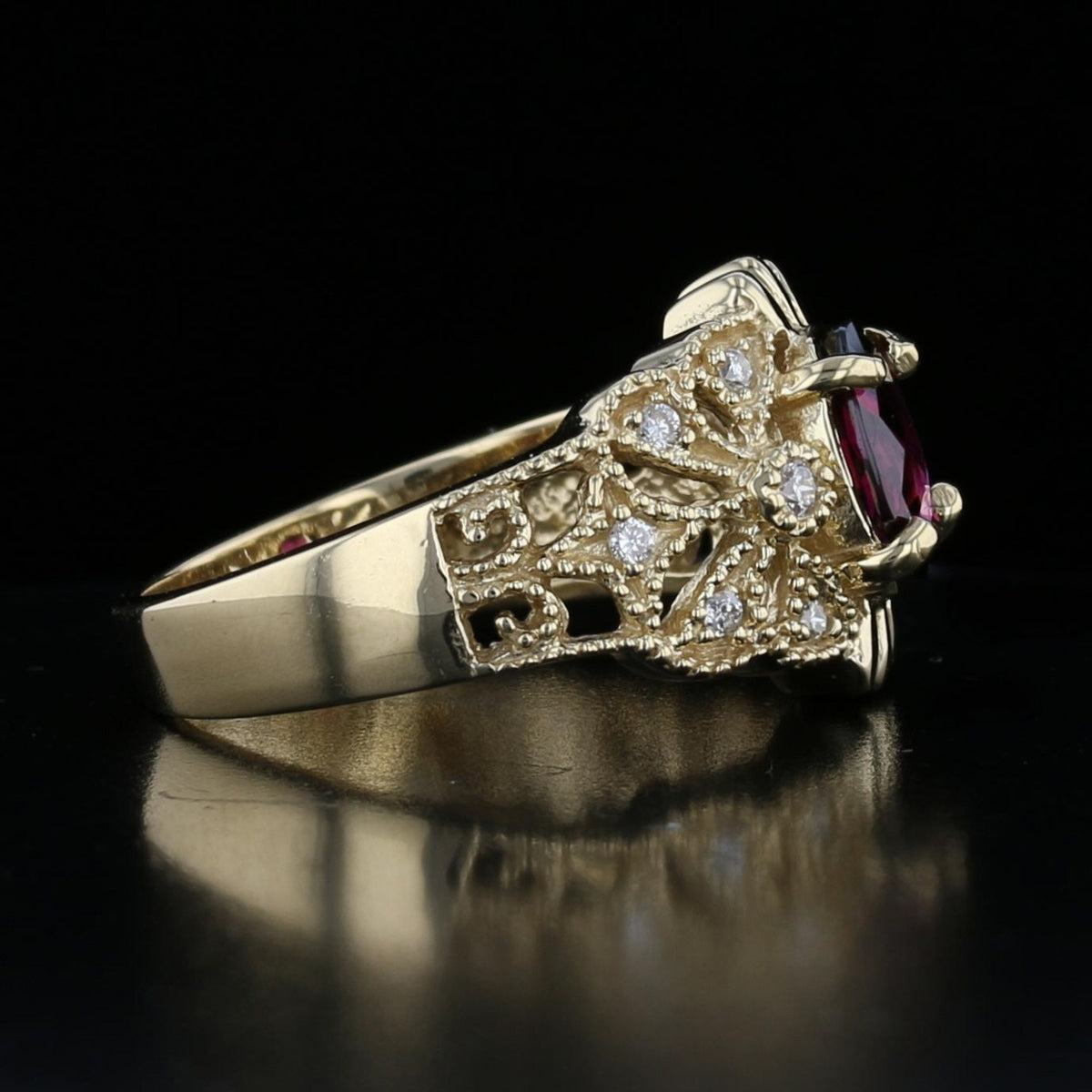 Garnet Diamond Ring