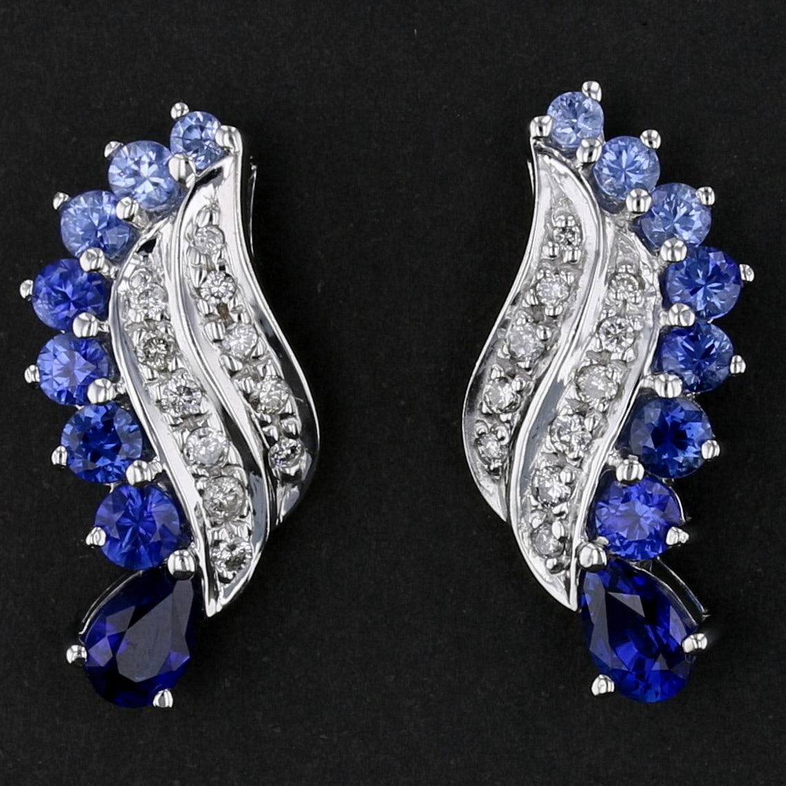 Gradual Color Sapphire Diamond Earrings   893816