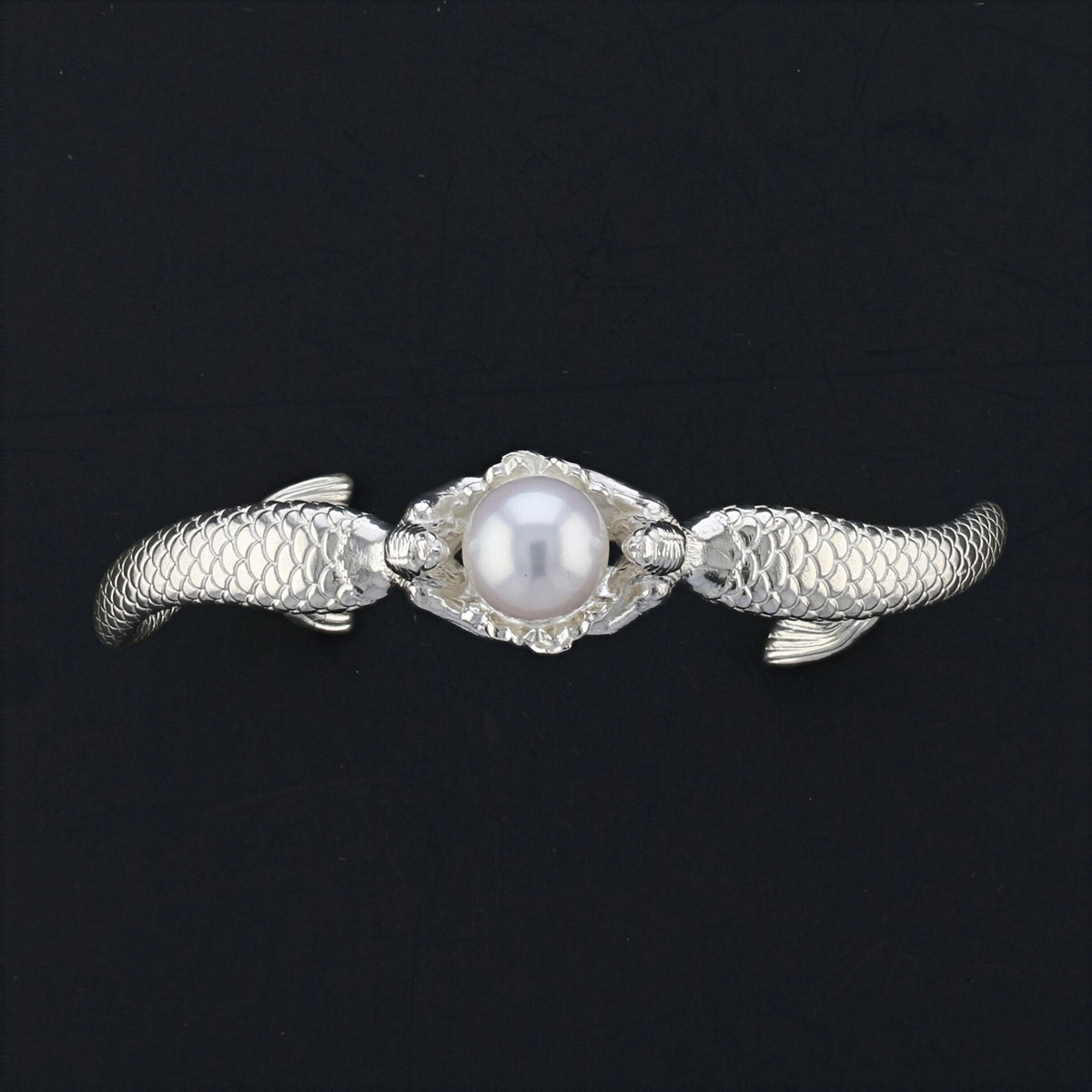 Mermaid Pearl Cuff