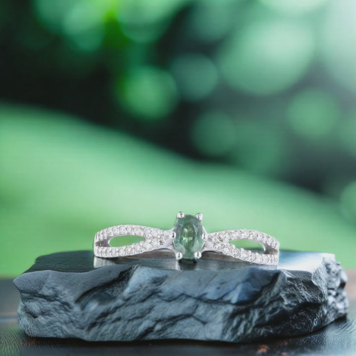 14K White Gold Alexandrite Oval Cut Ring