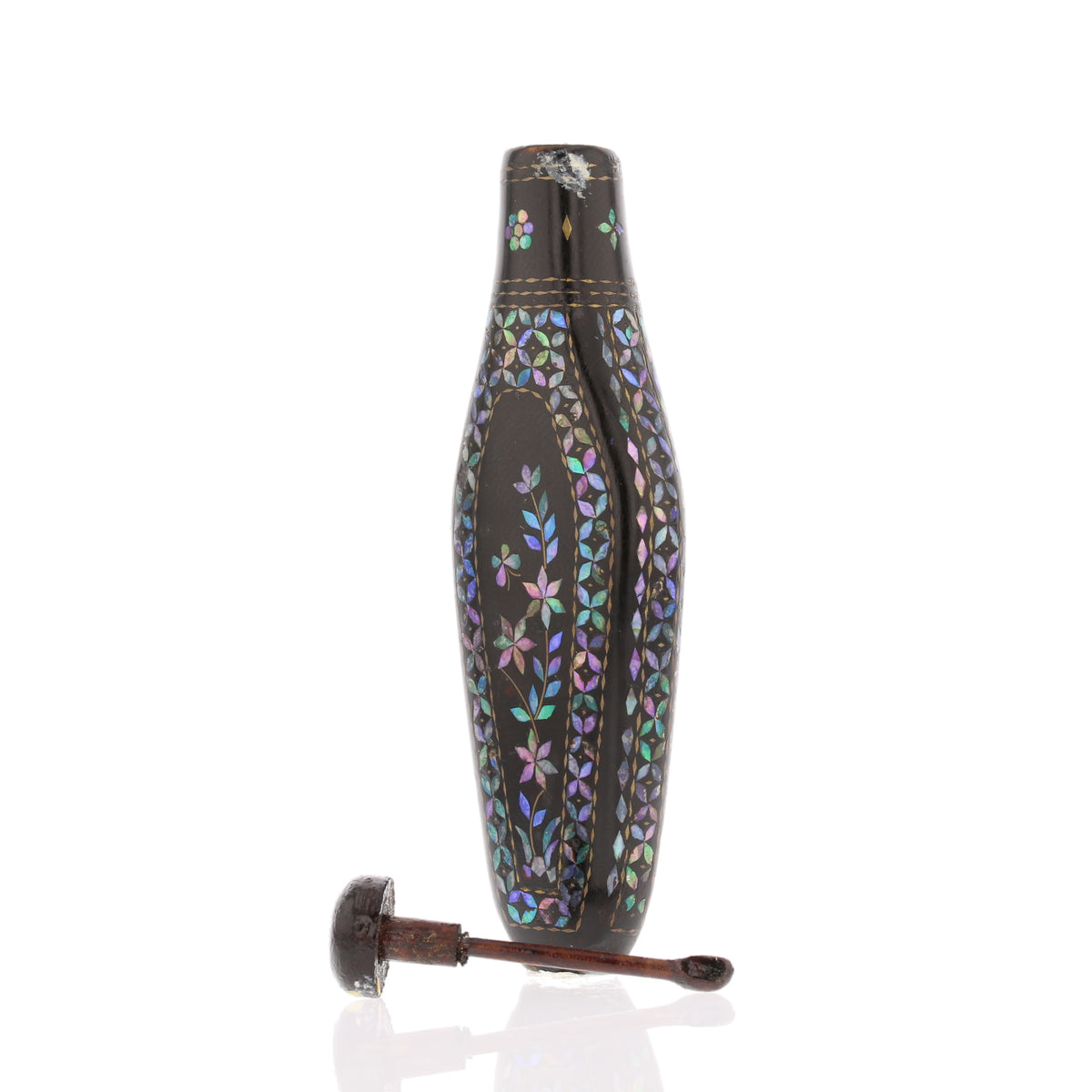 LACQUER  MOTHER OF PEARL INLAID SNUFF BOTTLE 1