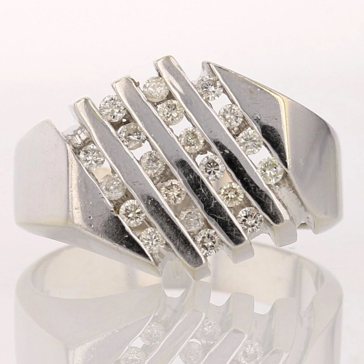 14k White Gold Diamond Ring - David's Antiques & Jewelry