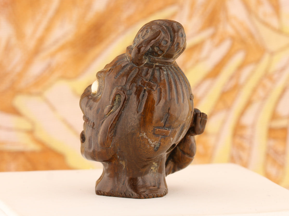 C1950 Wooden Netsuke: Colossal Monster & Climbing Man