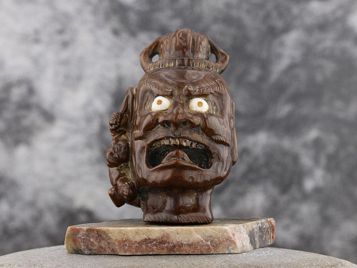 C1950 Wooden Netsuke: Colossal Monster & Climbing Man