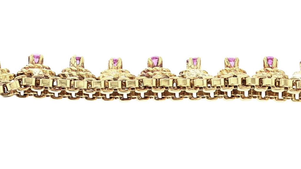 Side  view of the bracelet's links