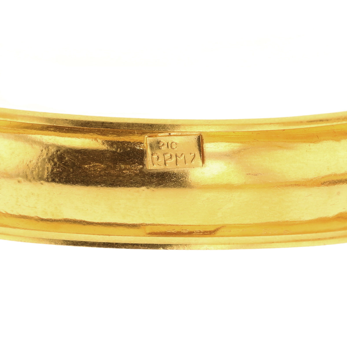 22K Gold Bangle   888863