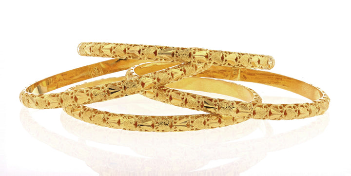 21K Gold Bangle.