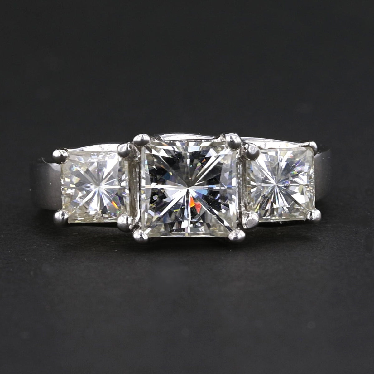 18K White Gold and Moissanite Ring