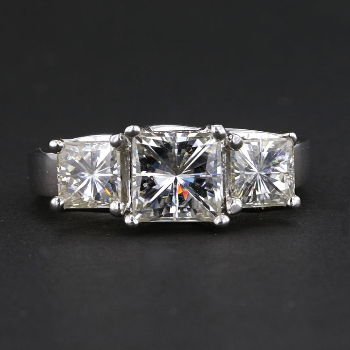 18K White Gold and Moissanite Ring